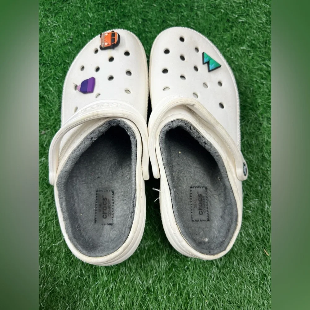 CROCS excellent preowned